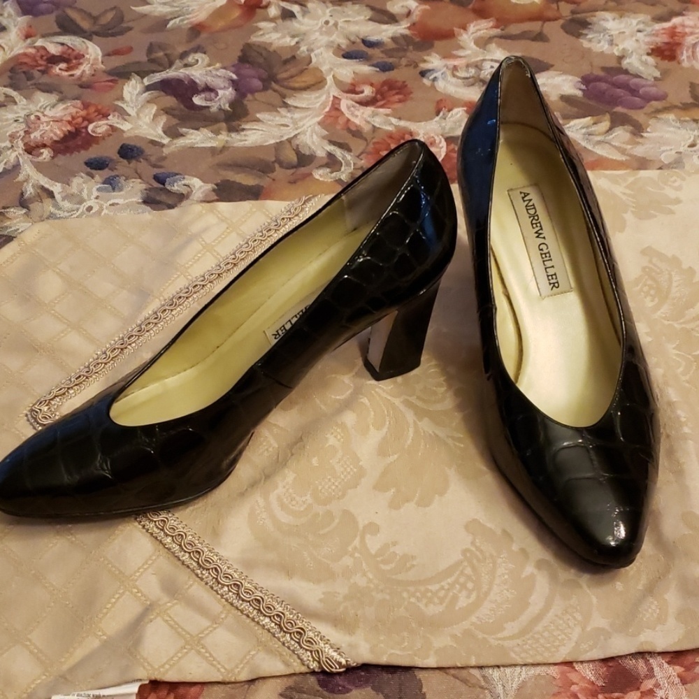 ANDREW Gellar Black Patent Leather Reptile EUC 7M